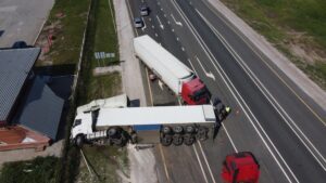 A truck accident on the highway. When should I consult a truck accident lawyer?