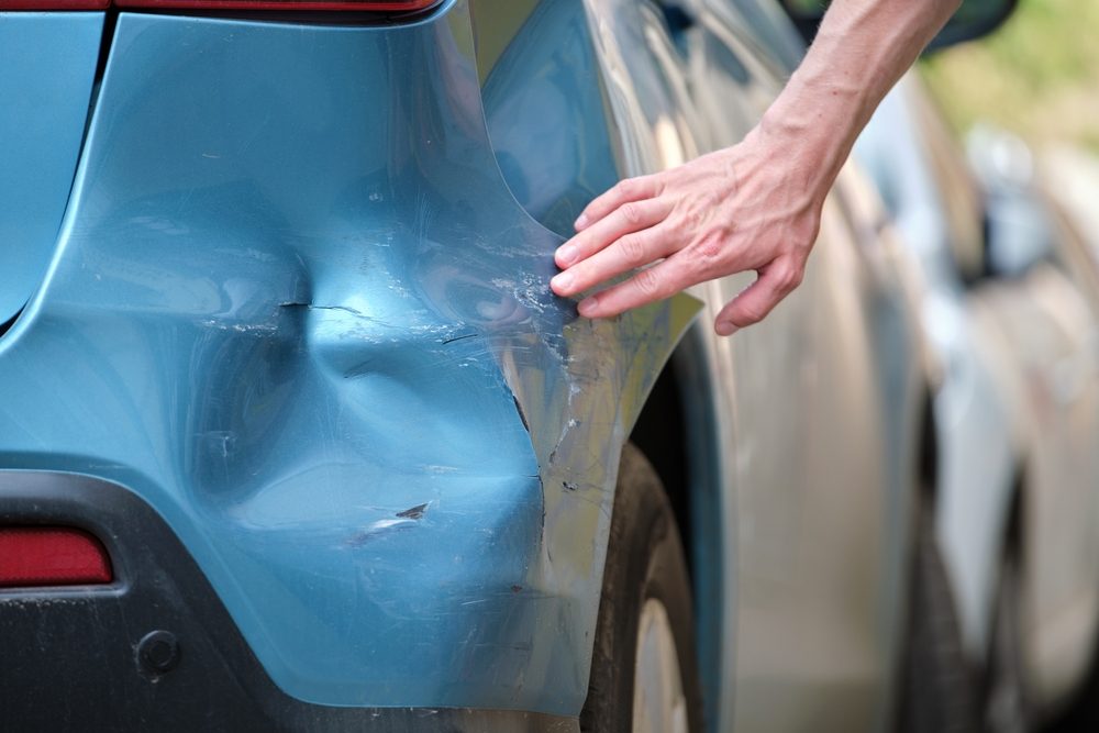 ¿Qué hacer después de un pequeño accidente de auto?