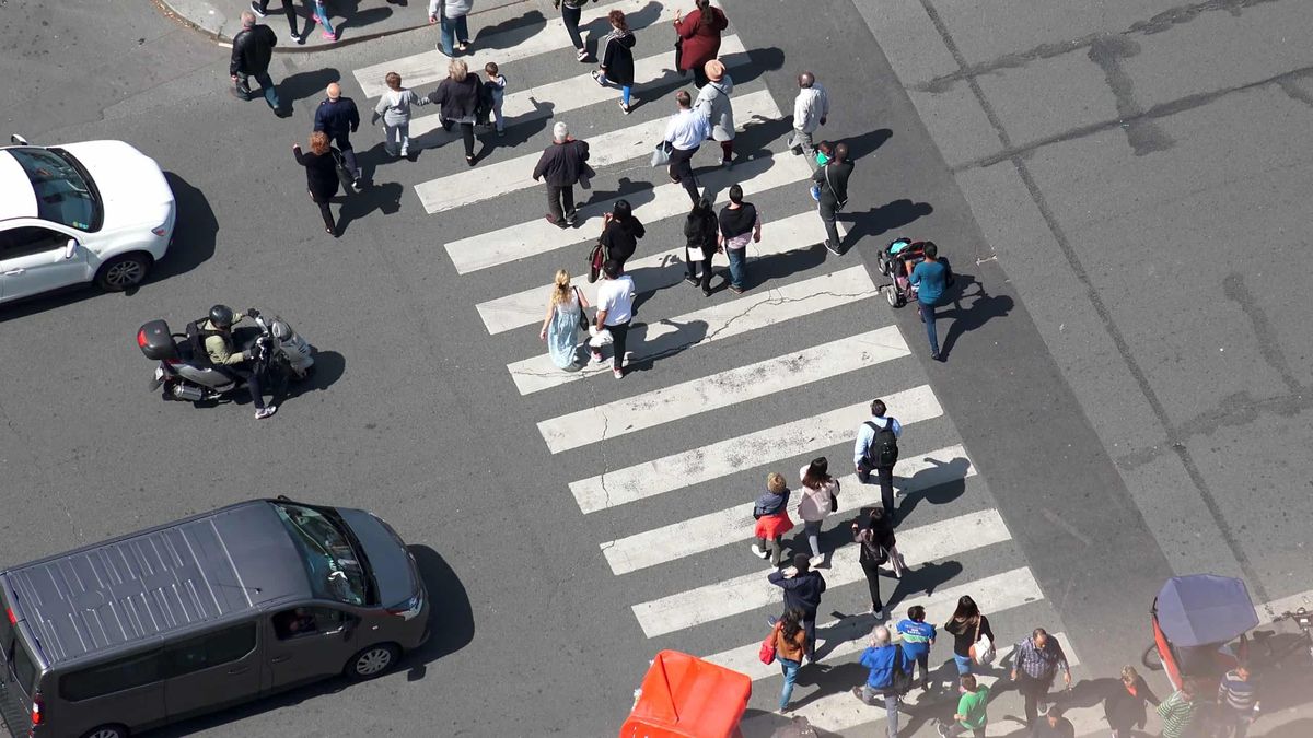 Do Pedestrians Have the Right of Way in Texas?